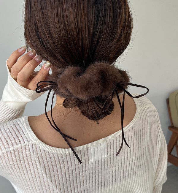  「〈GOLDY/ゴールディ〉ファーリボンシュシュ」|リング|ブラウン