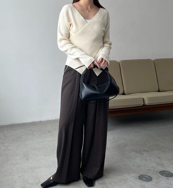  「【新色/ライトベージュ・グレー】クロスVネックニット」|ニット・セーター|