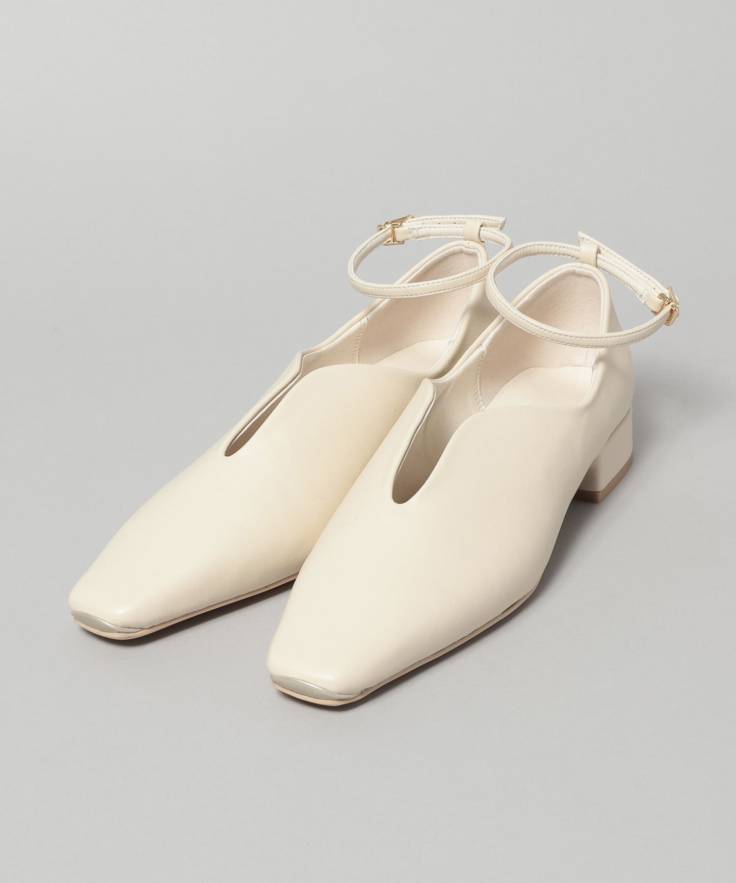 A part by 「スリットストラップシューズ」|パンプス|