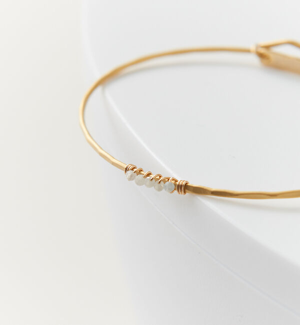 collex「【Ljud/ユード】5grain天然石バングル ゴールド」|ブレスレット・バングル|ホワイト