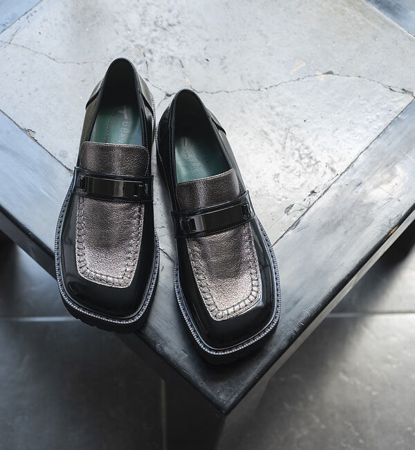 AU BANNISTER「浦浜アリサ&times;Au BANNISTERコラボ オブリークトゥローファー」|ローファー|その他