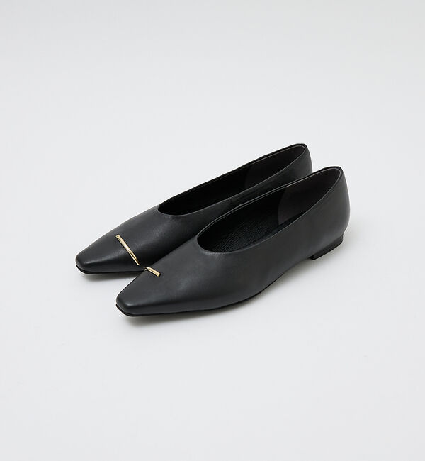AU BANNISTER「メタルモチーフ フラットパンプス」|パンプス|ブラック