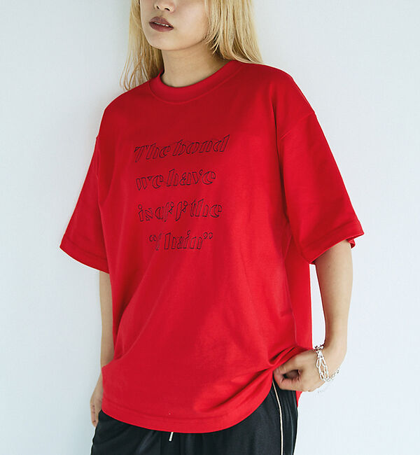 NOMINE「【ユニセックス】刺繍 ロゴ Tシャツ」|Tシャツ・カットソー|レッド