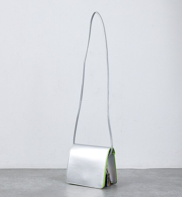 NOMINE「【cheek】Line mini shoulder カラーライン ショルダーバッ」|ショルダー・メッセンジャー|シルバー