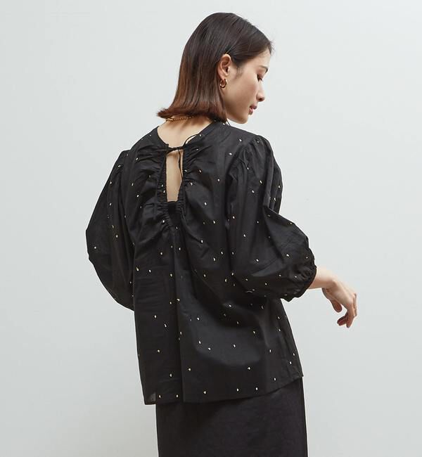 Soffitto「インド綿ドット刺繍バックオープンブラウス」|シャツ・ブラウス|