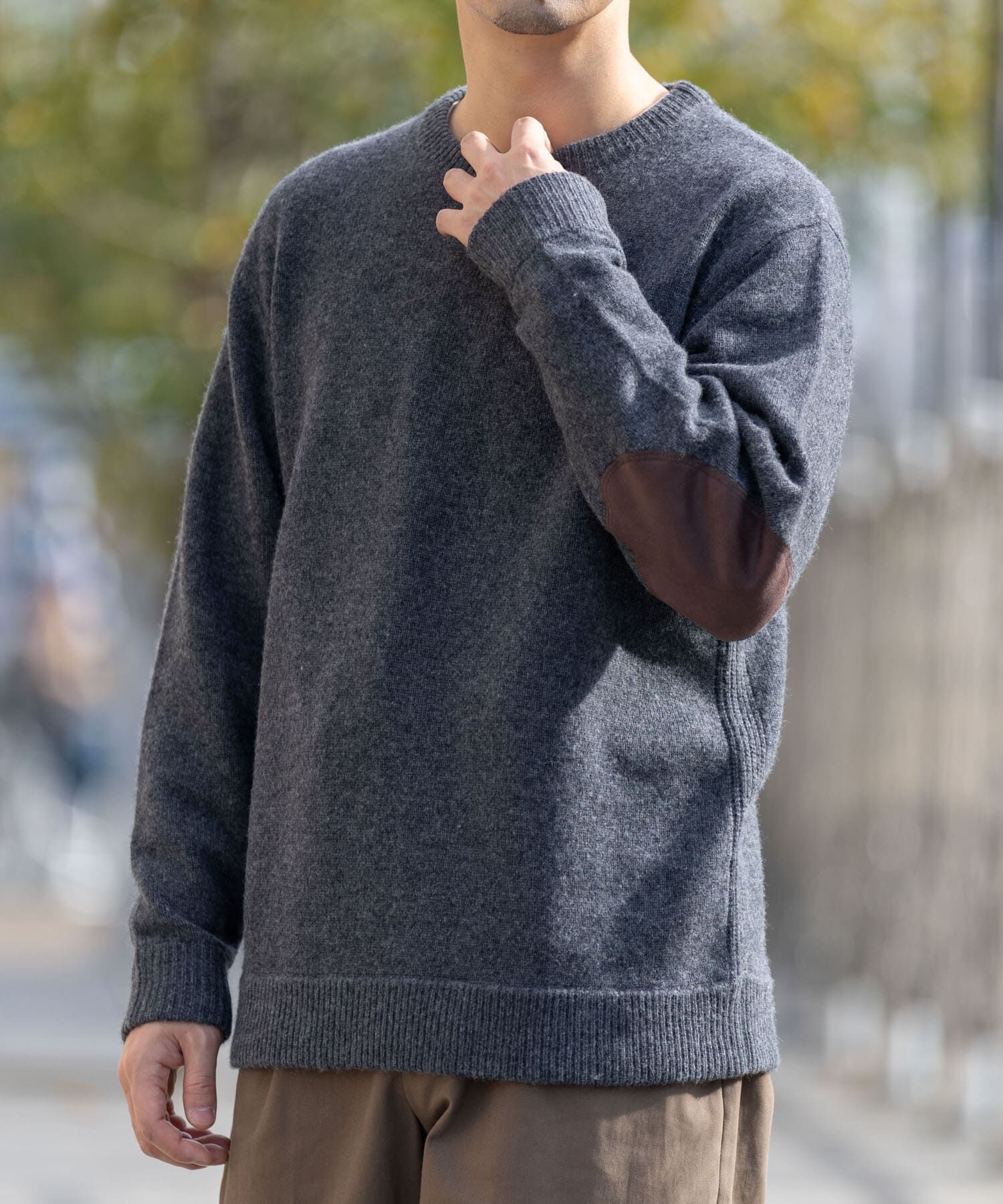 URBAN RESEARCH ROSSO「『XLサイズあり』ハミルトンラムズウールエルボーパッチニット」|ニット・セーター|チャコールグレー