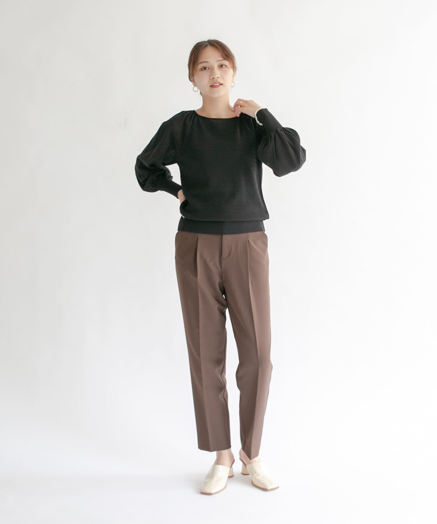  「BACKオープンボリュームスリーブニット」|ニット・セーター|