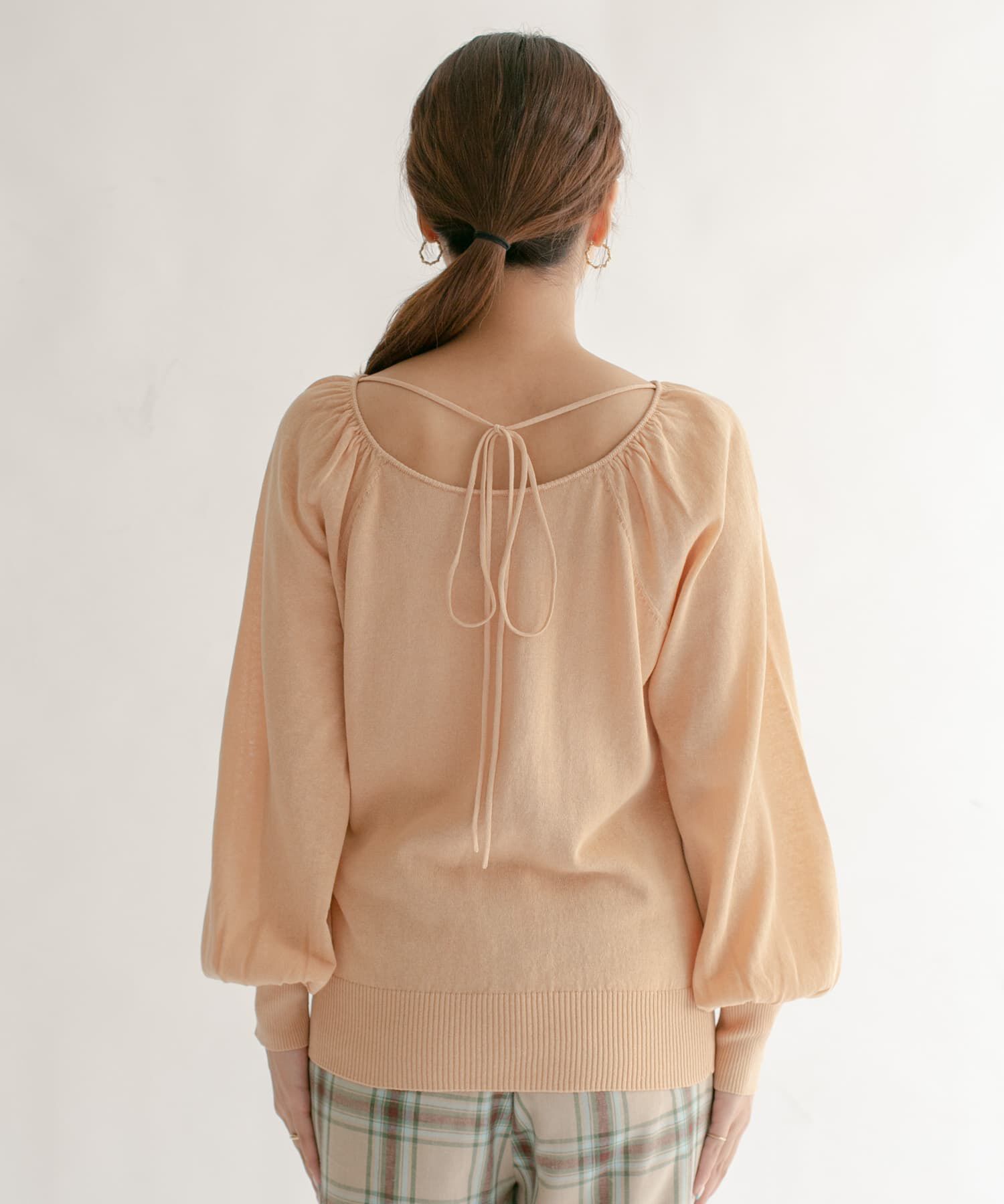  「BACKオープンボリュームスリーブニット」|ニット・セーター|