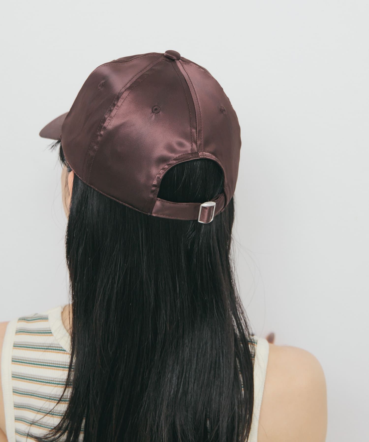  「プランプエンブロイダリーサテンCAP」|キャップ・キャスケット|