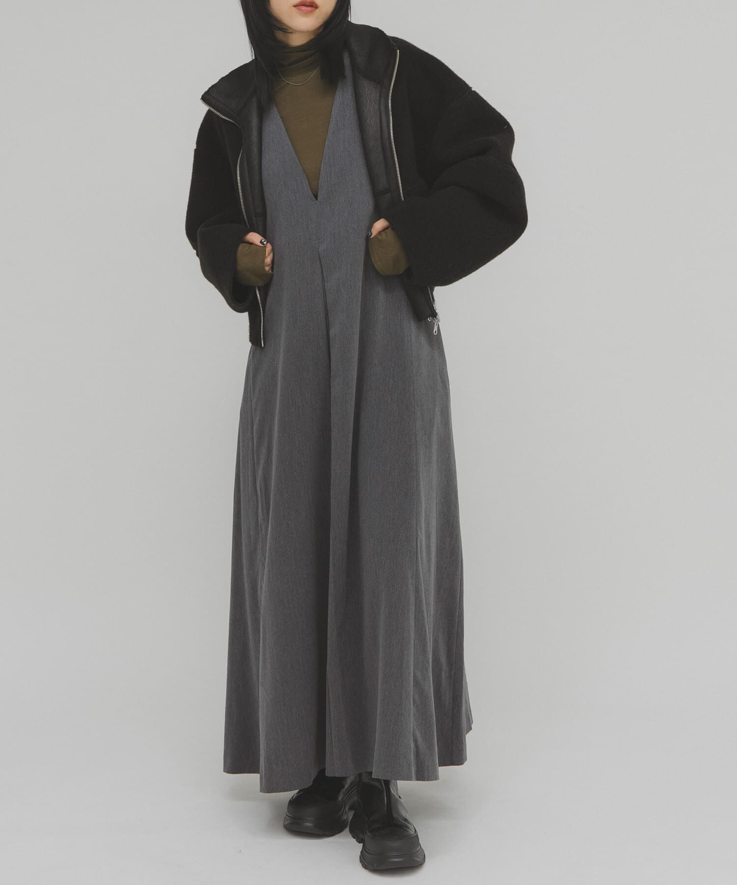  「『一部WEB限定カラー』2WAYフレアジャンパースカート」|ワンピース|チャコールグレー