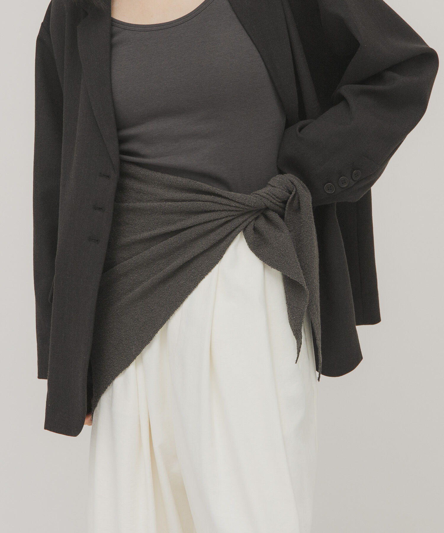  「ミニブークレトライアングルスカーフ」|バンダナ・スカーフ|チャコールグレー