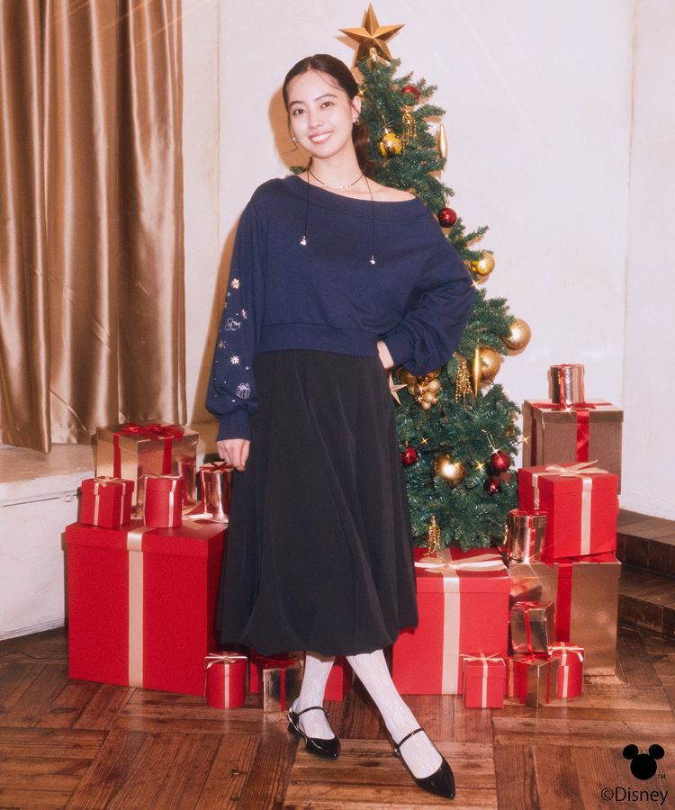 earth music&ecology「Disney/キラキラモチーフ刺繍オフショルスウェット」|スウェット・ジャージ|