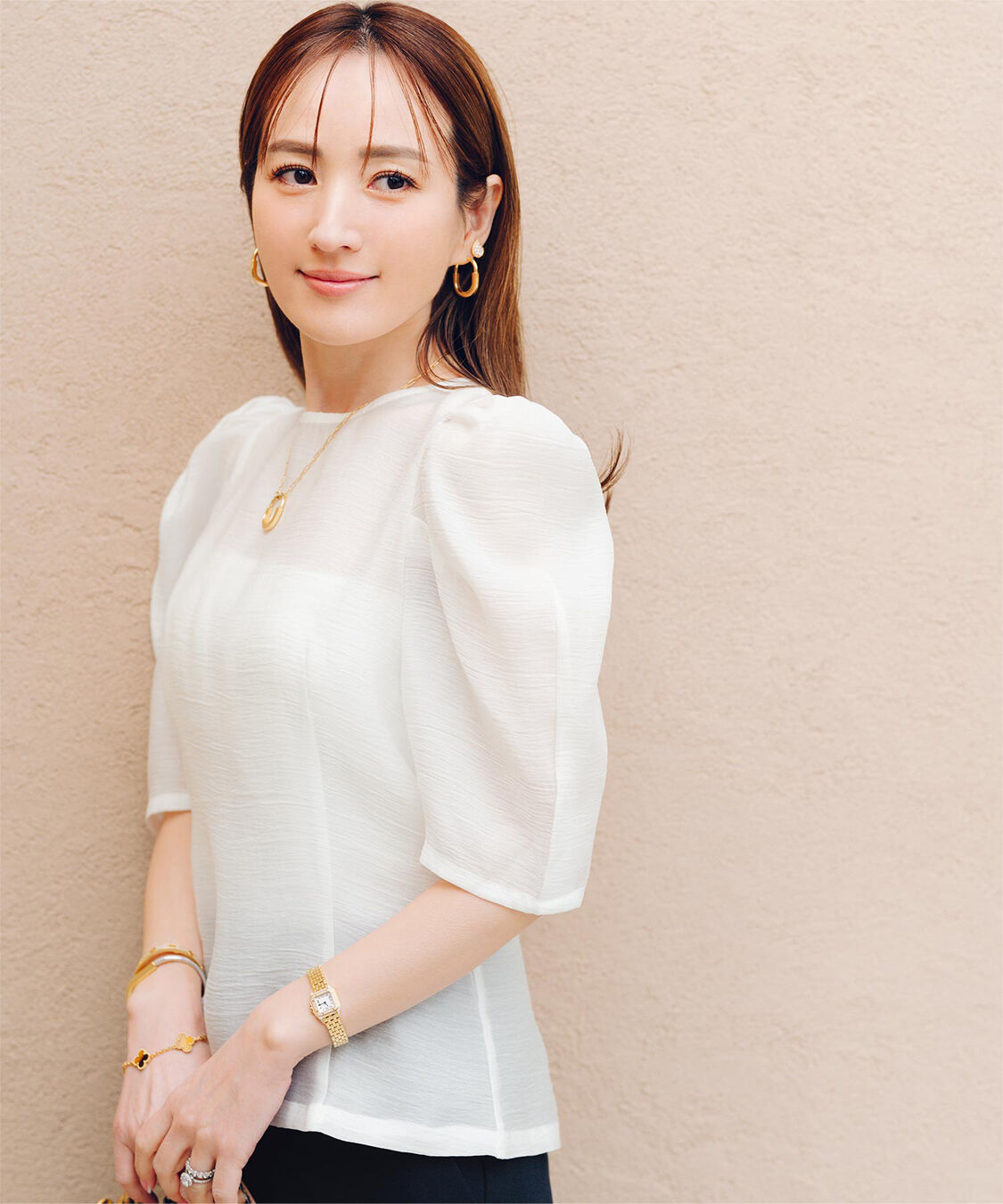 ur's「【星玲奈さんコラボアイテム】パワーショルダーウエストシェイプトップス」|Tシャツ・カットソー|ホワイト