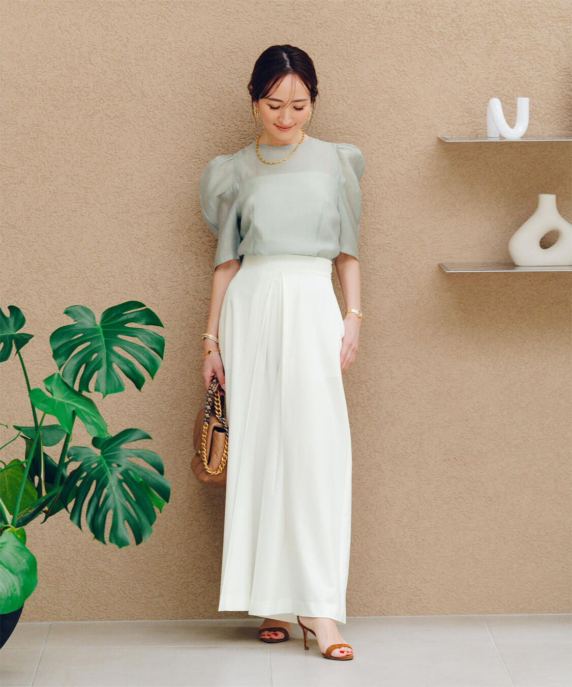 ur's「【星玲奈さんコラボアイテム】パワーショルダーウエストシェイプトップス」|Tシャツ・カットソー|