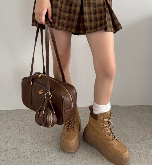  「チャーム付きスクエアボストン」|ショルダー・メッセンジャー|