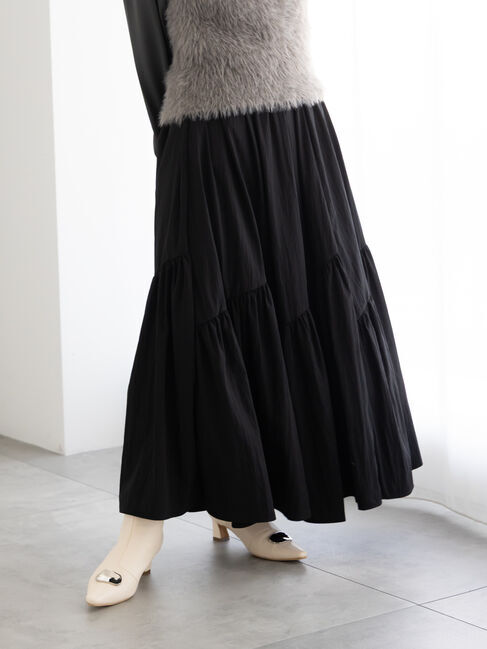 Te chichi「マットタフタバイヤスティアードスカート《2025winter catalog item》」|スカート|ブラック