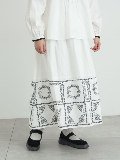 Samansa Mos2「裾モチーフ刺繍ギャザースカート」|スカート|