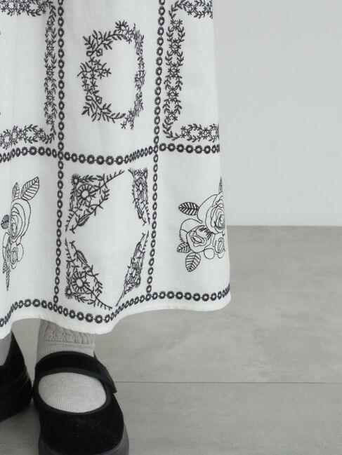 Samansa Mos2「裾モチーフ刺繍ギャザースカート」|スカート|