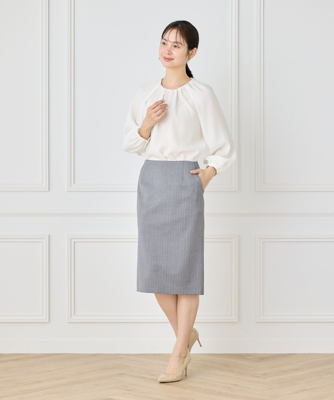 INED「ペンシルスカート《CERRUTI》」|タイト|