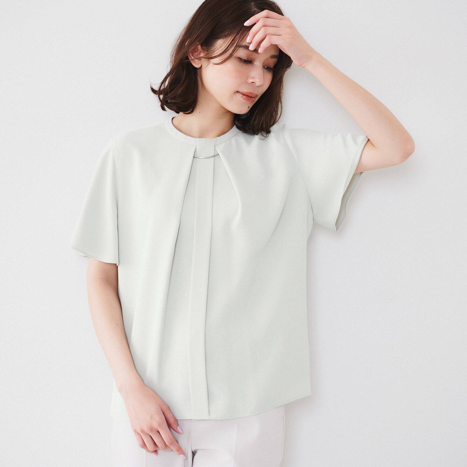 UNTITLED「【通勤／二の腕カバー】メタルパーツブラウス」|シャツ・ブラウス|ライトグリーン(02