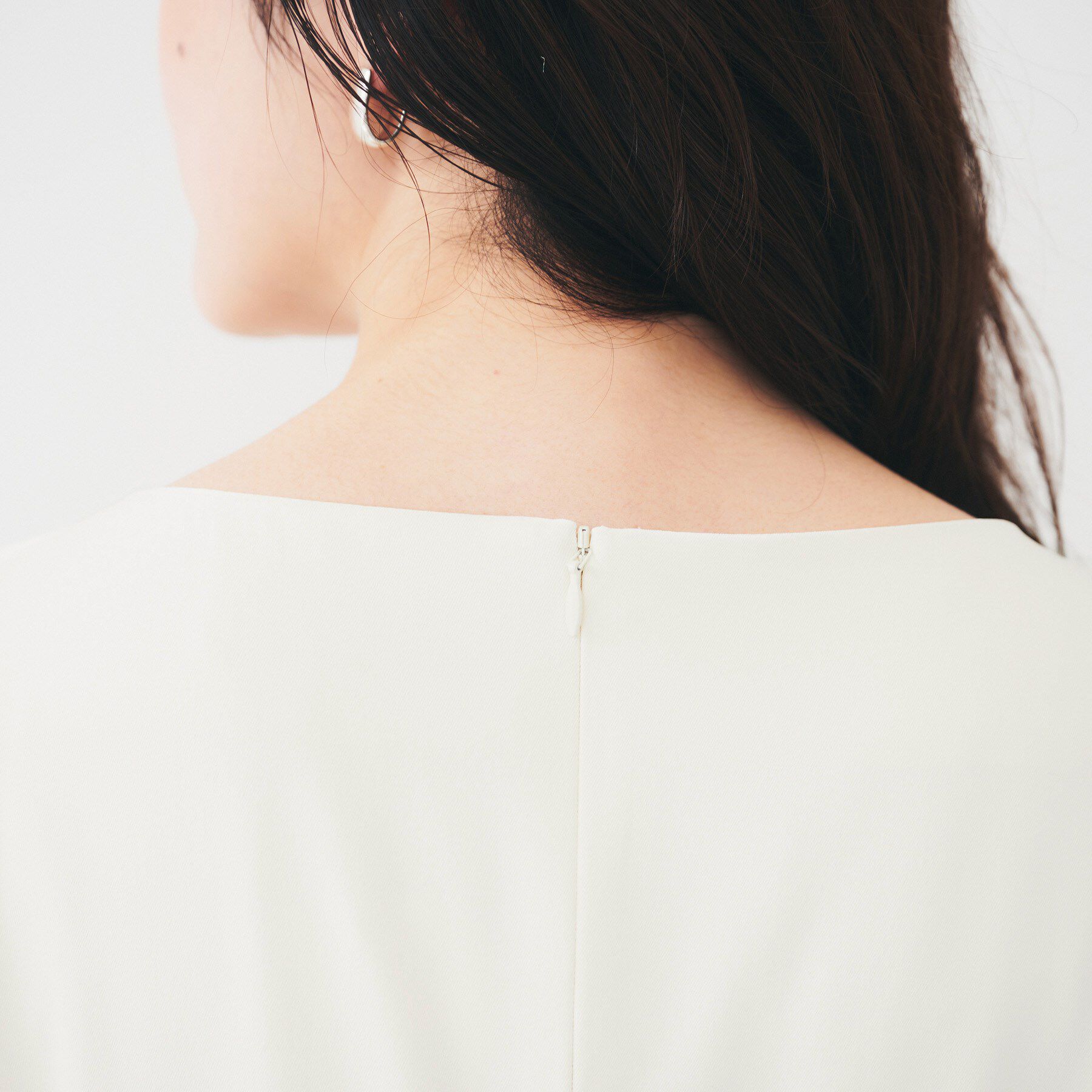 UNTITLED「【きれいめ/上品/夏ワンピ】アシメネックワンピース」|ワンピース|