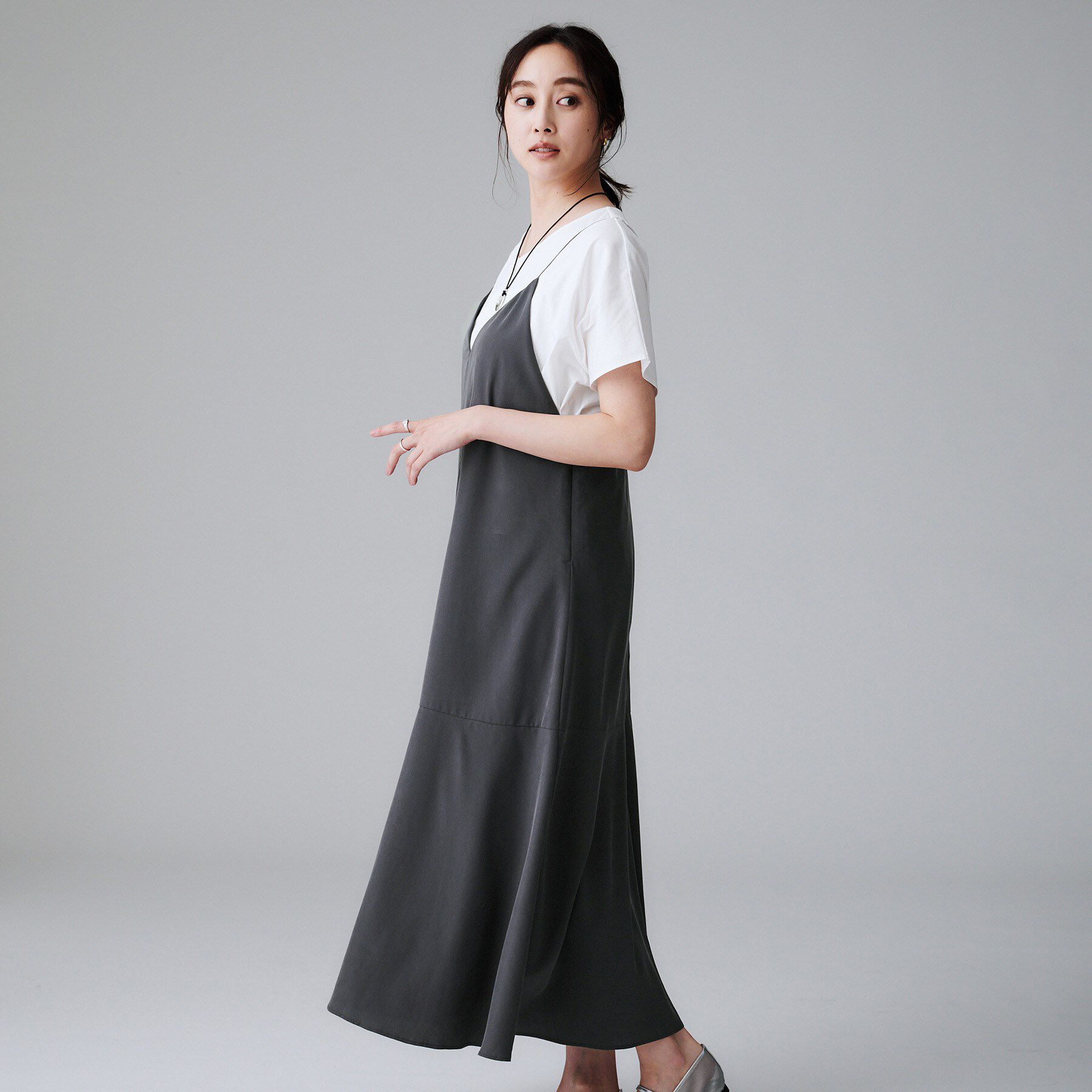 UNTITLED「【洗える/肩紐調節可能】パウダーキャミワンピース」|ワンピース|