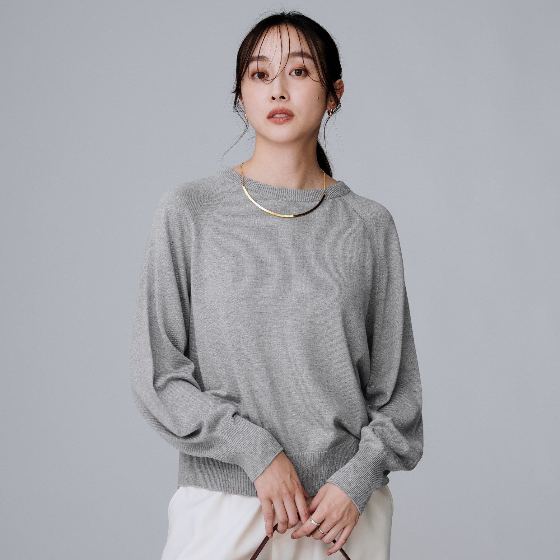 UNTITLED「【8色展開／コンパクト丈】レーヨン混 コクーンニット」|ニット・セーター|グレー(012)