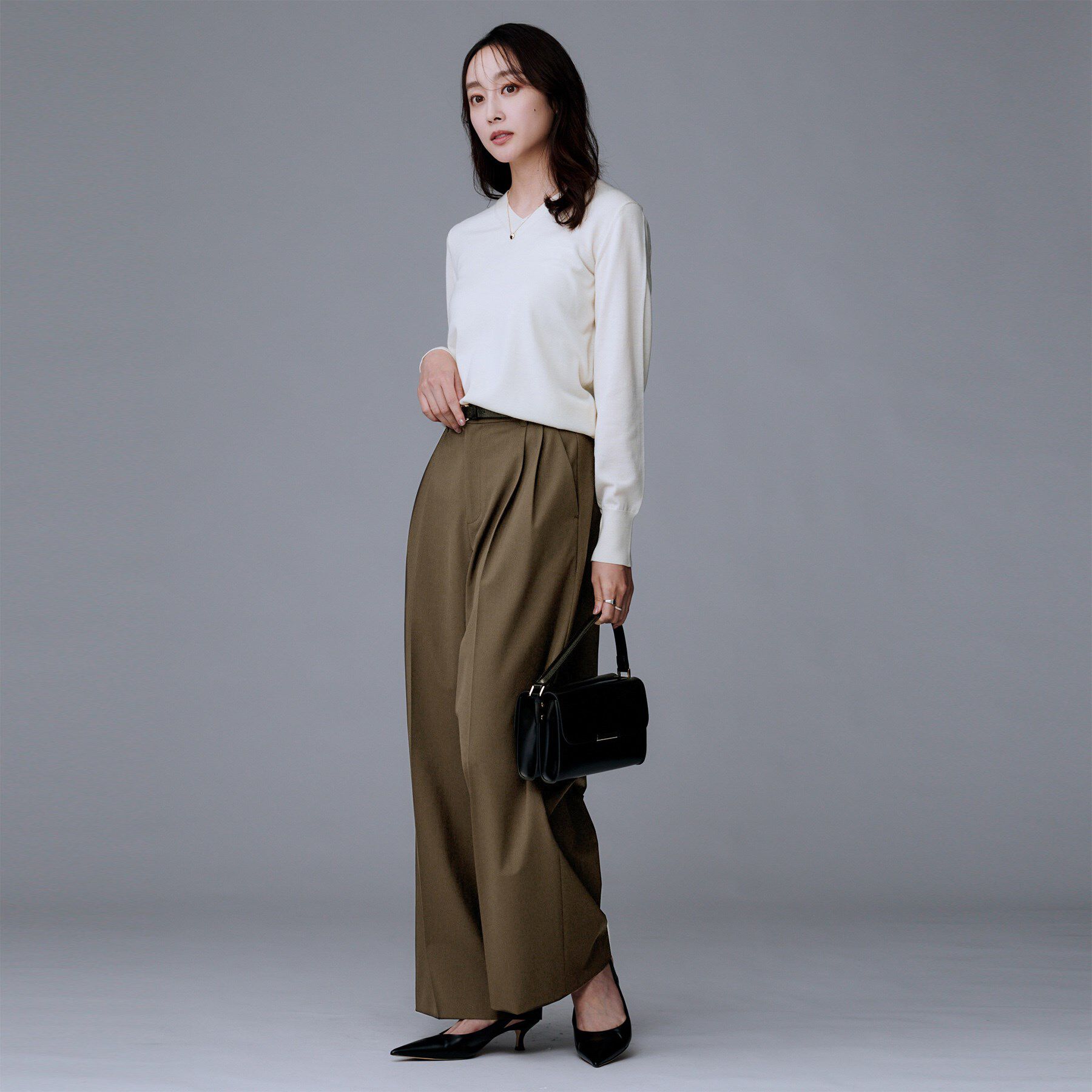 UNTITLED「【洗える/ウエスト後ろゴム】ウール混　タックワイドパンツ」|その他|