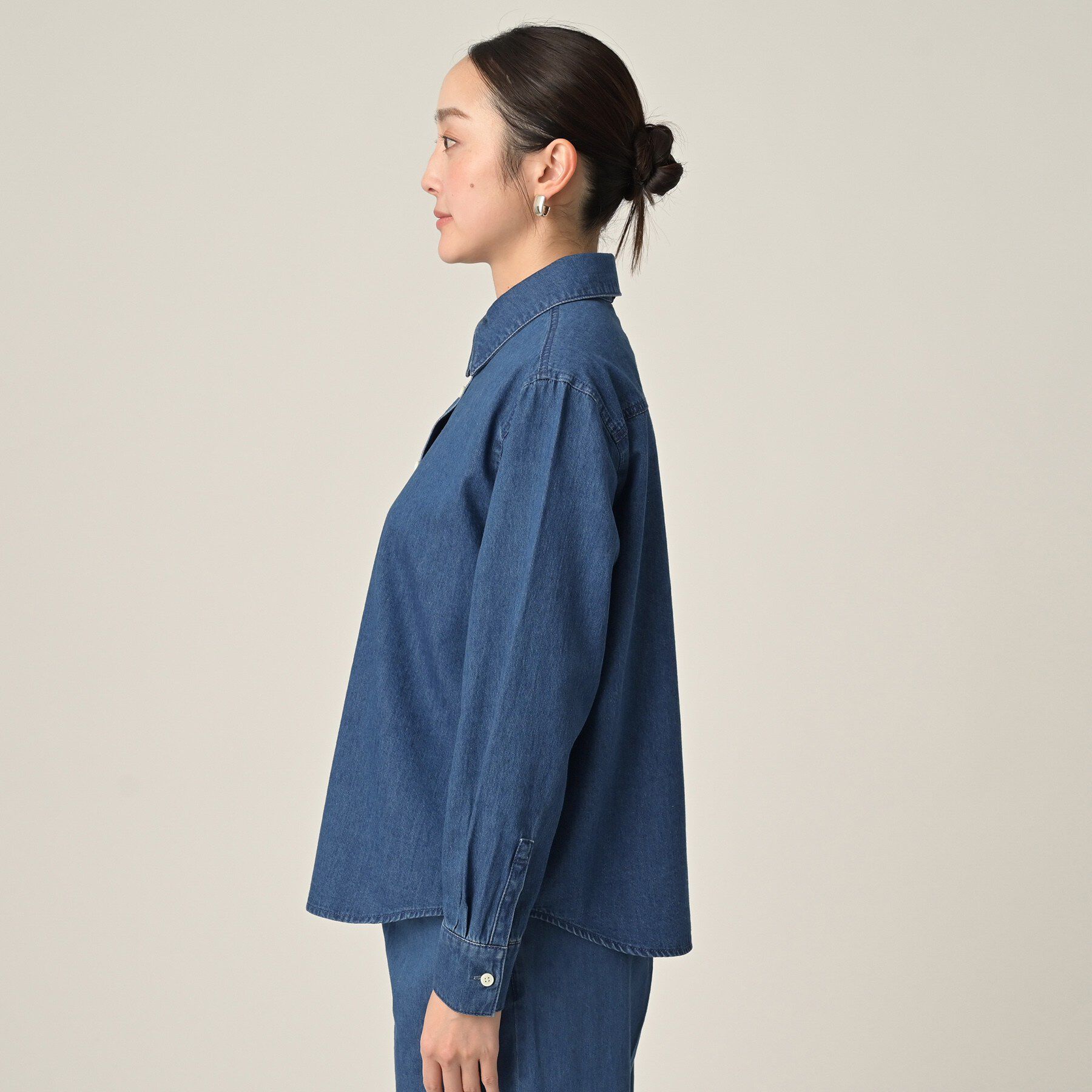 UNTITLED「ライトウェイトデニムブラウス」|シャツ・ブラウス|