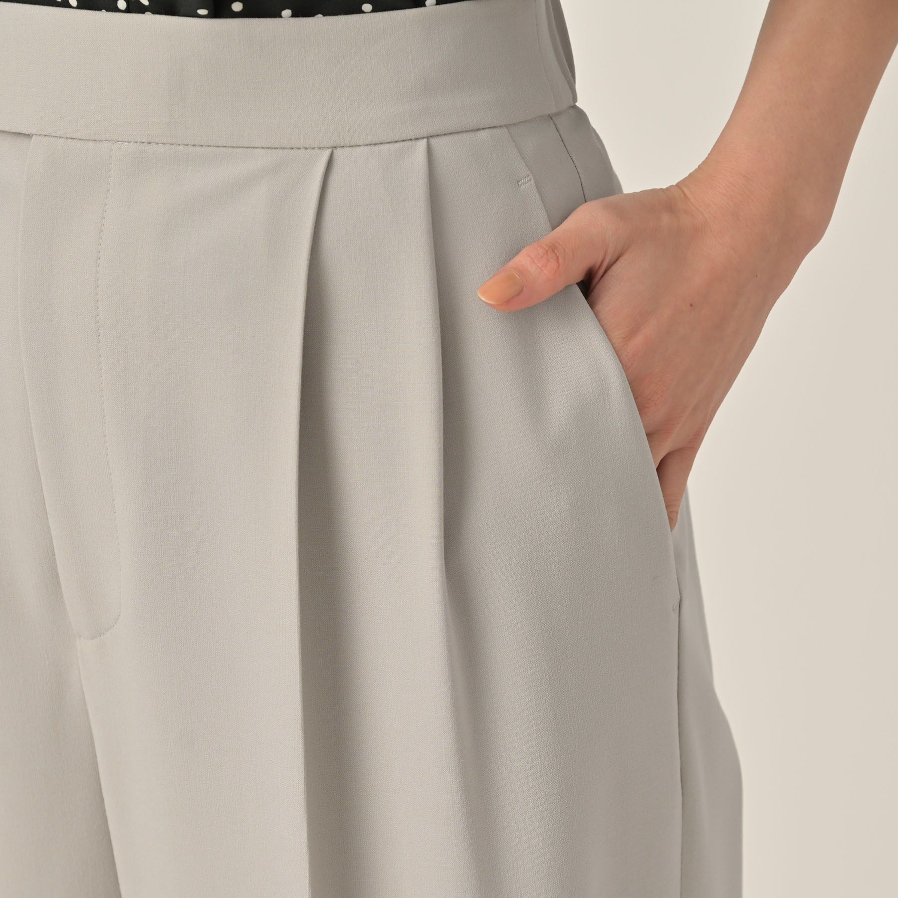 UNTITLED「ベーシックツータックパンツ」|その他|