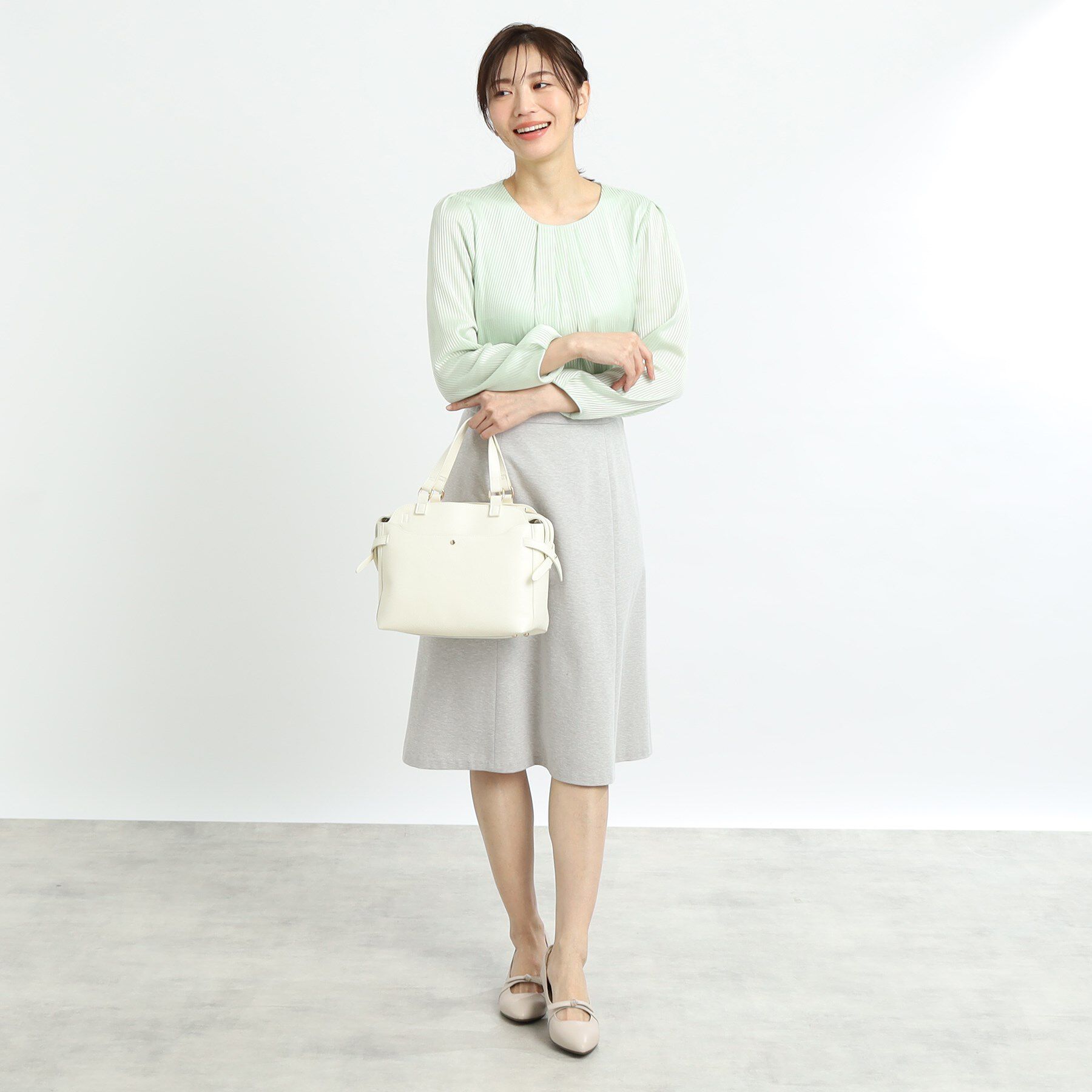 Reflect「【たっぷり収納！あおりポケット／通勤にぴったり◎／WEB先行カラーあり】ショルダー付きミディアムバッ」|トートバッグ|