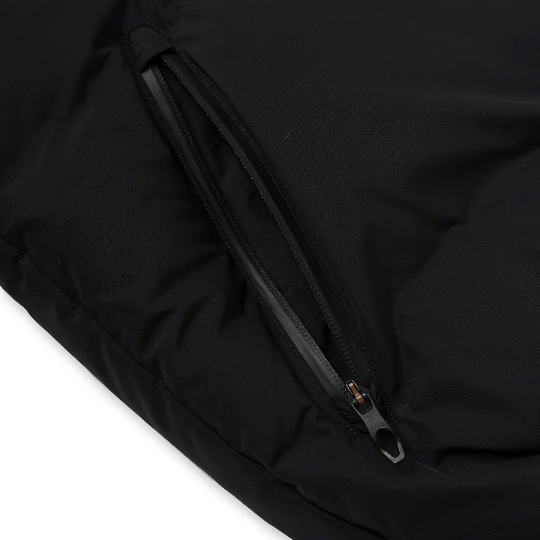 DRESSTERIOR「【700フィルパワー/高品質ダウン】ファンクショナル ハイネックダウン」|ダウン|