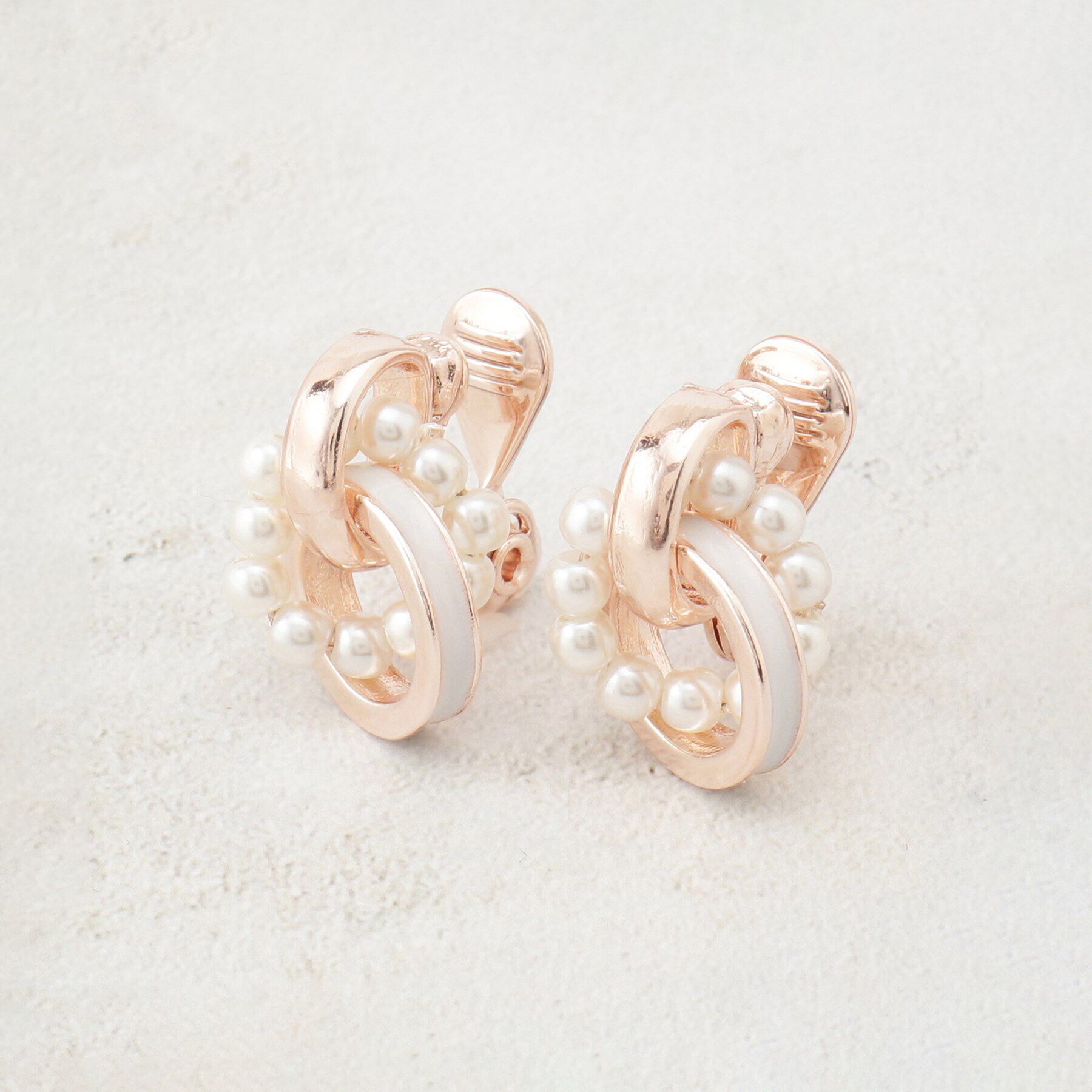 grove「痛くなりにくい エポパール調リングイヤリング」|イヤリング|アイボリー(004)