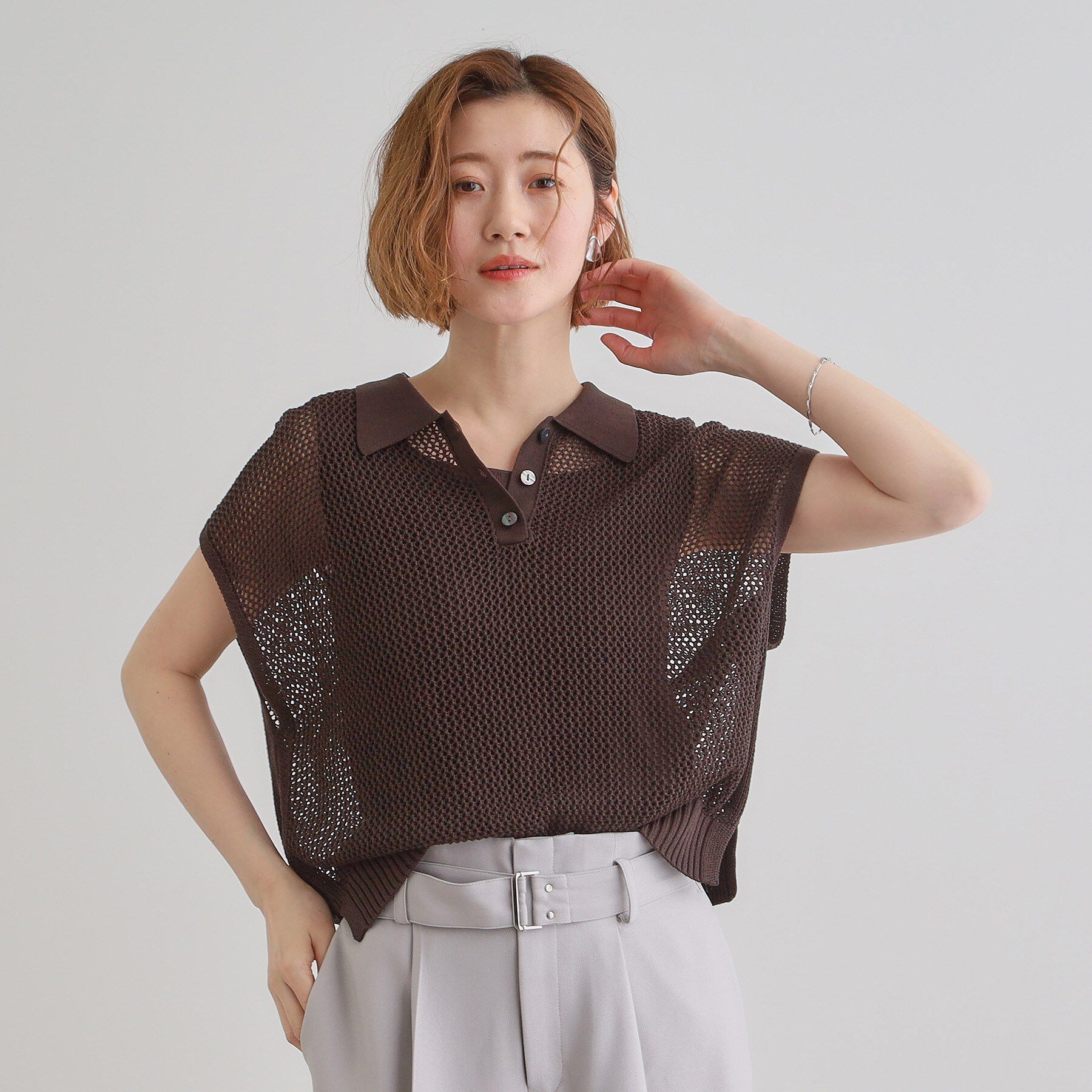grove「取り入れるだけで旬顔 メッシュ編みポロニット」|ニット・セーター|ブラウン(018)