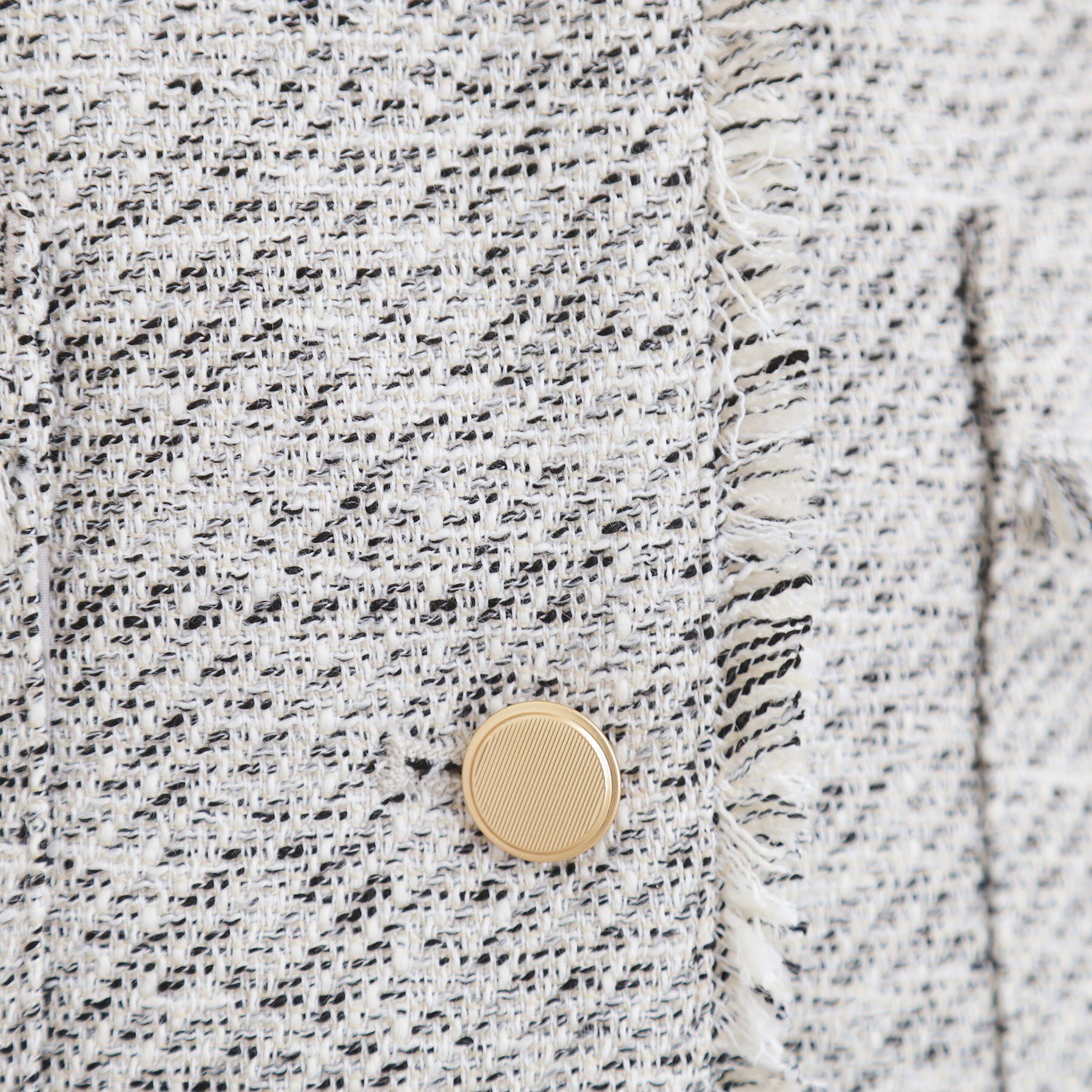 grove「【ハレの日・通勤】きちんとからカジュアルまで着回せる、ミドル丈ツイードジャケット」|ノーカラージャケット|