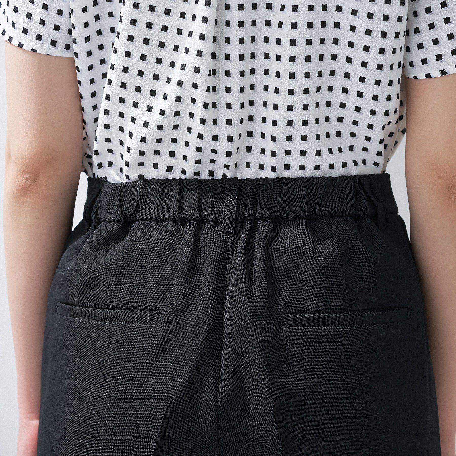 INDIVI「【定番スーツ／UVケア／洗える】ウール調タックテーパードパンツ」|スーツ|