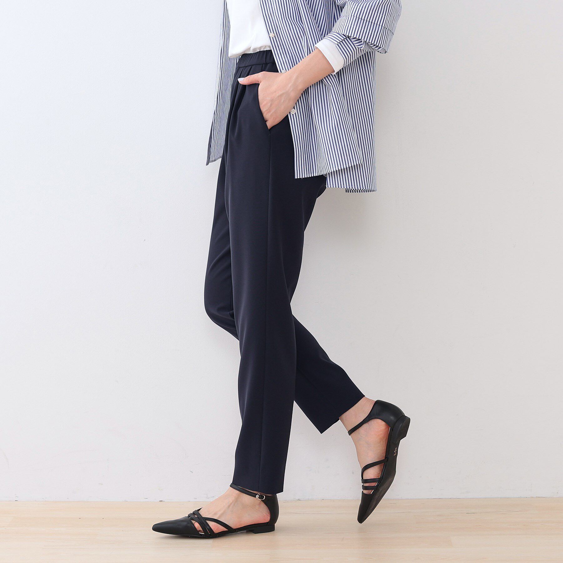 INDIVI「【褒められパンツ】ストレッチ タックテーパードパンツ」|その他|