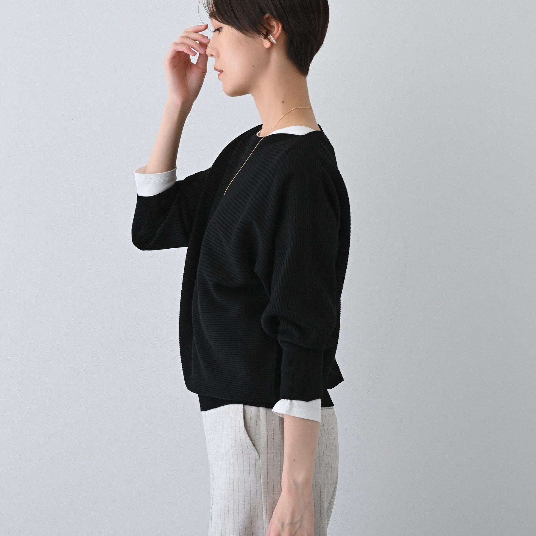 INDIVI「【洗える／無縫製】美シルエット ドルマンスリーブニット」|ニット・セーター|