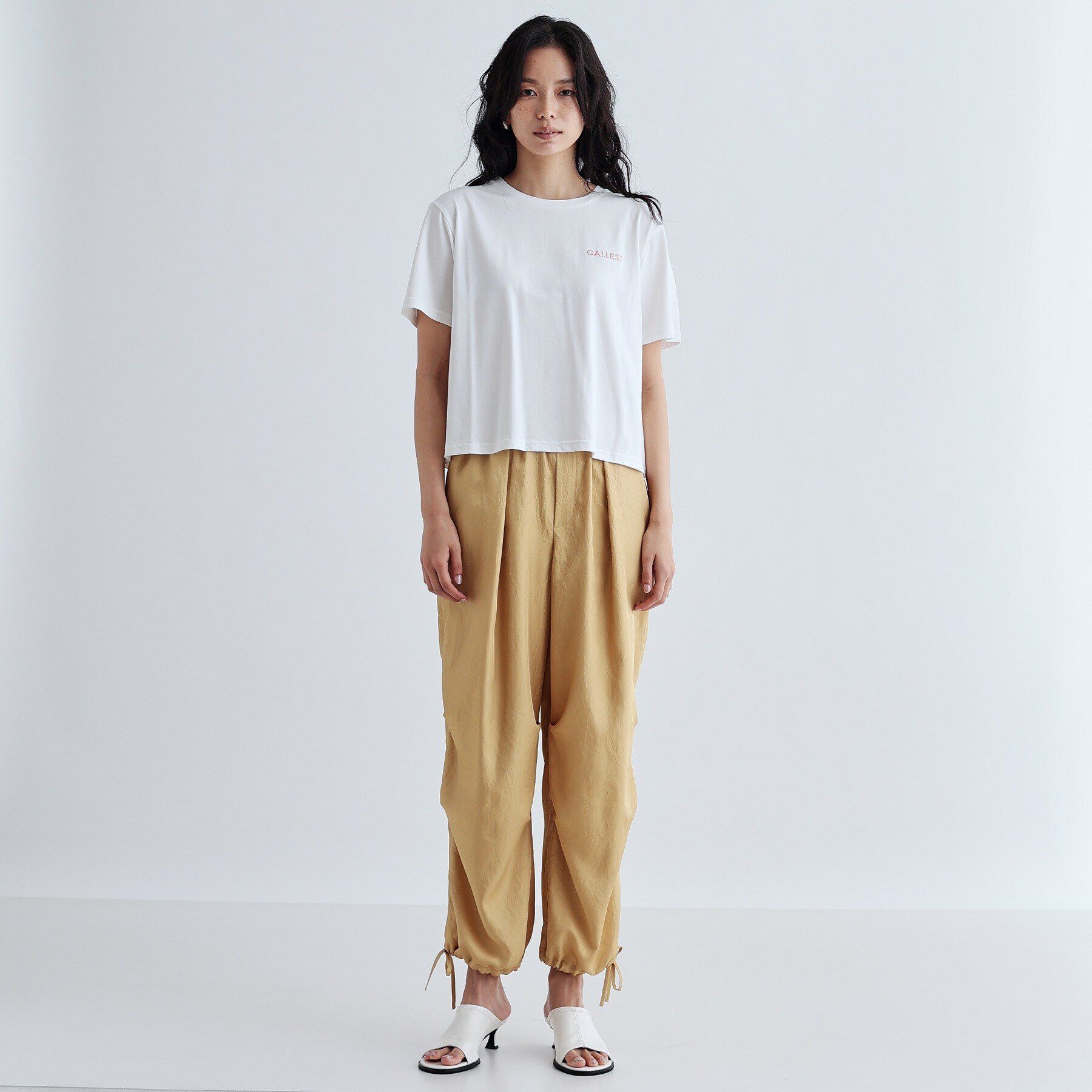 GALLEST「クロップド丈ロゴTシャツ」|Tシャツ・カットソー|