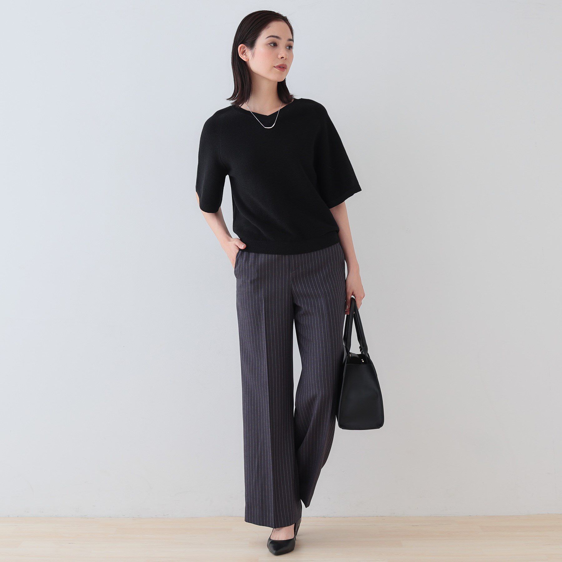 INDIVI「新色登場！【上品ラメ素材】フレアスリーブニット」|ニット・セーター|