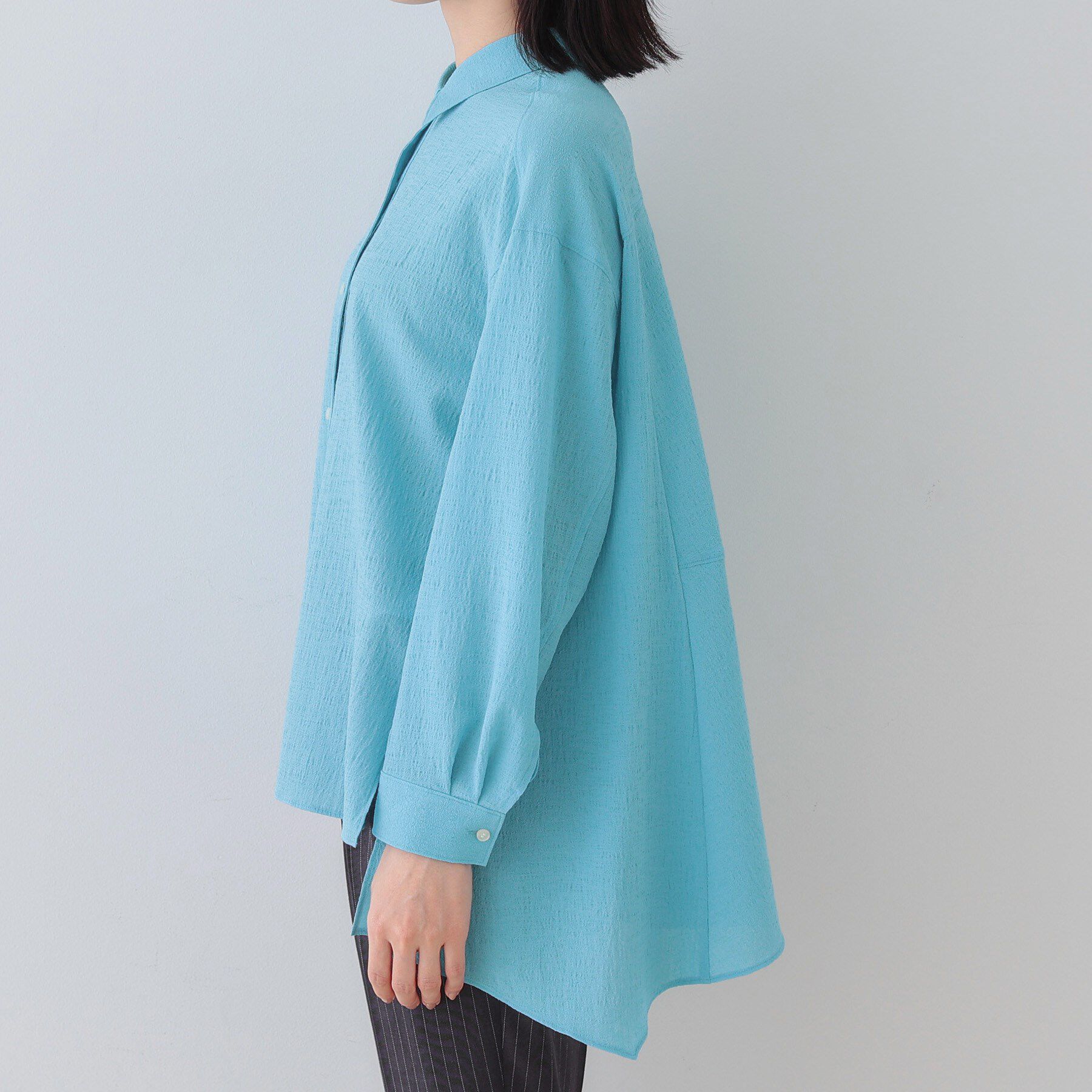 INDIVI「【洗える／凹凸素材】ハンカチーフヘム エアリーブラウス」|シャツ・ブラウス|