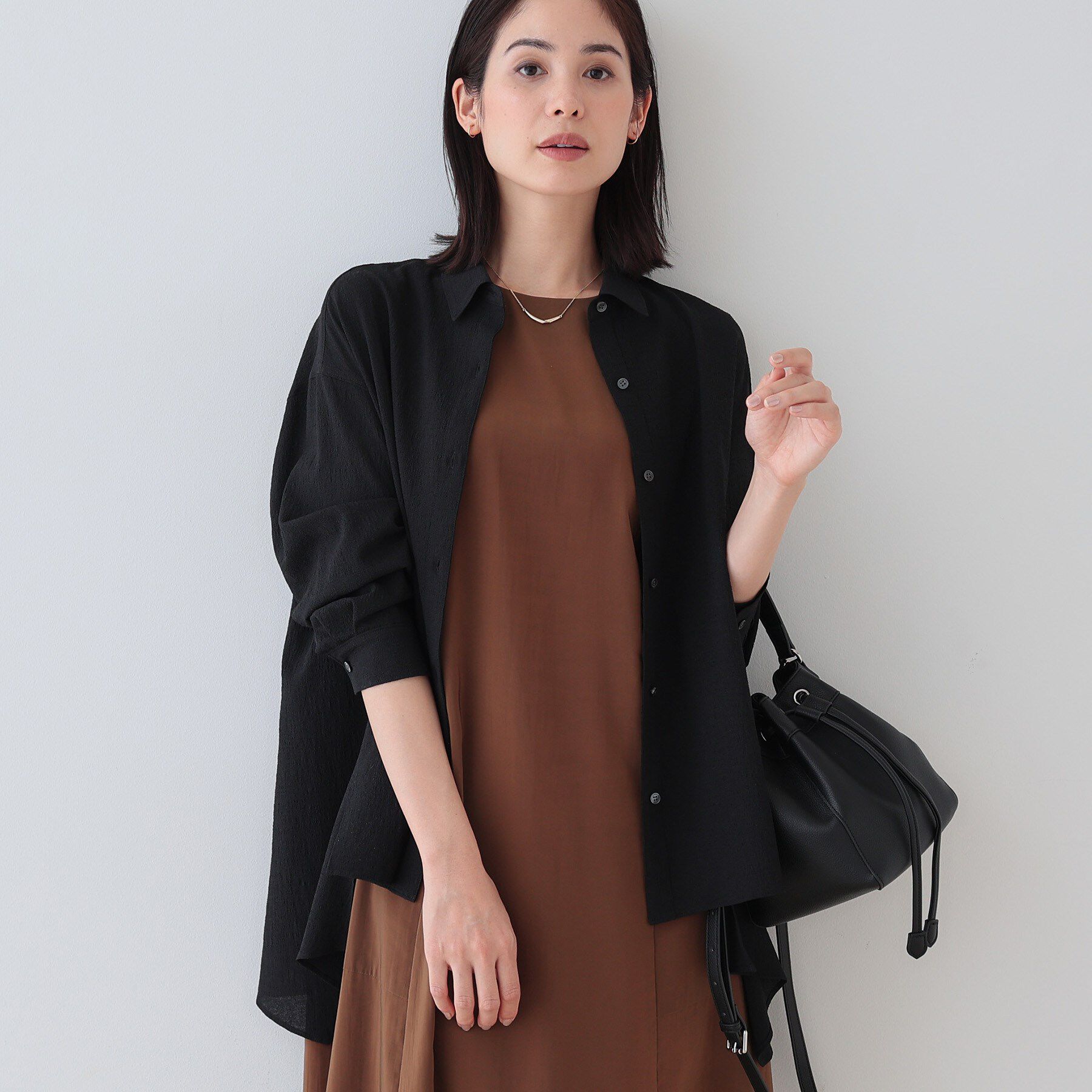 INDIVI「【洗える／凹凸素材】ハンカチーフヘム エアリーブラウス」|シャツ・ブラウス|