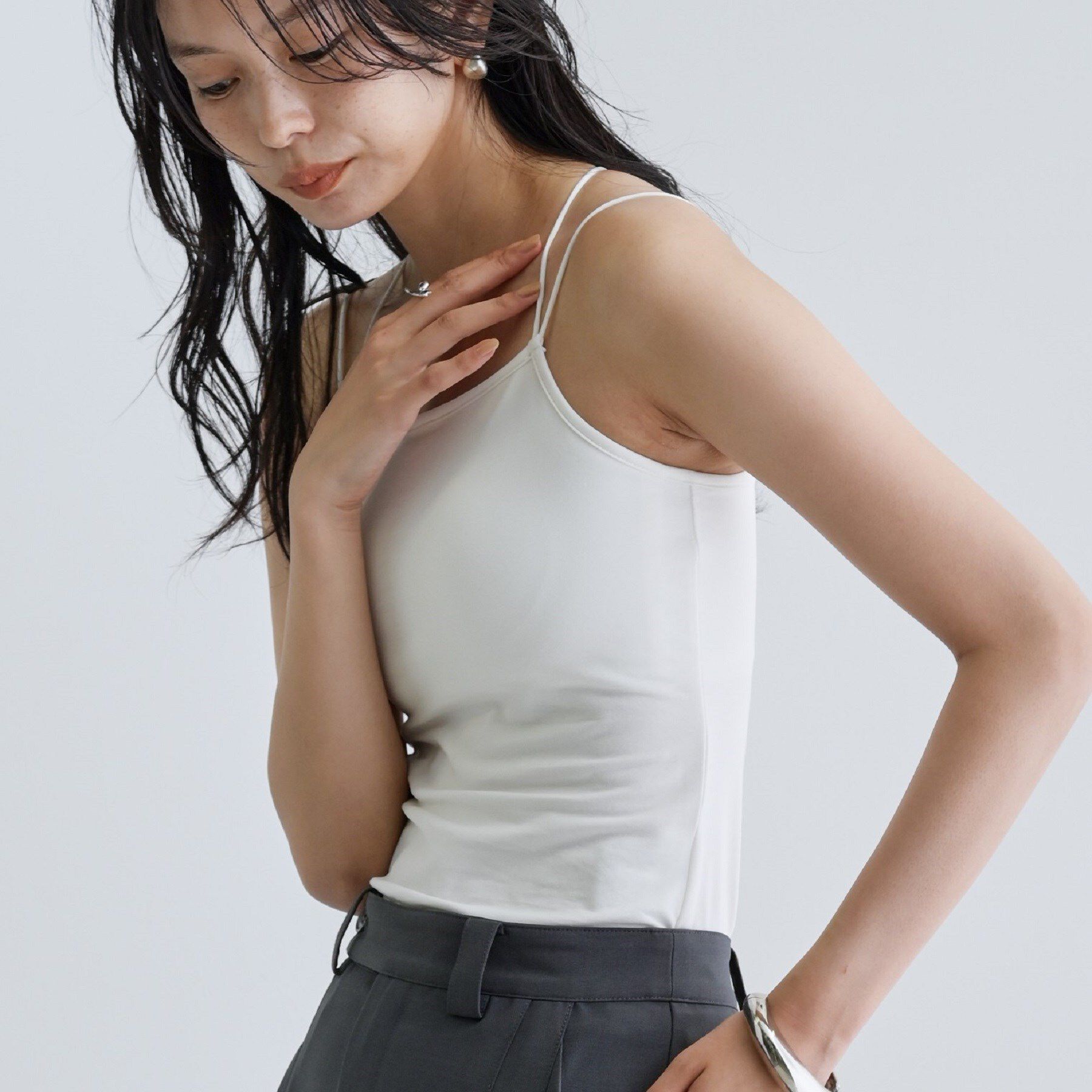 GALLEST「【一部店舗限定】カップ付きバッククロスキャミソール」|キャミソール|