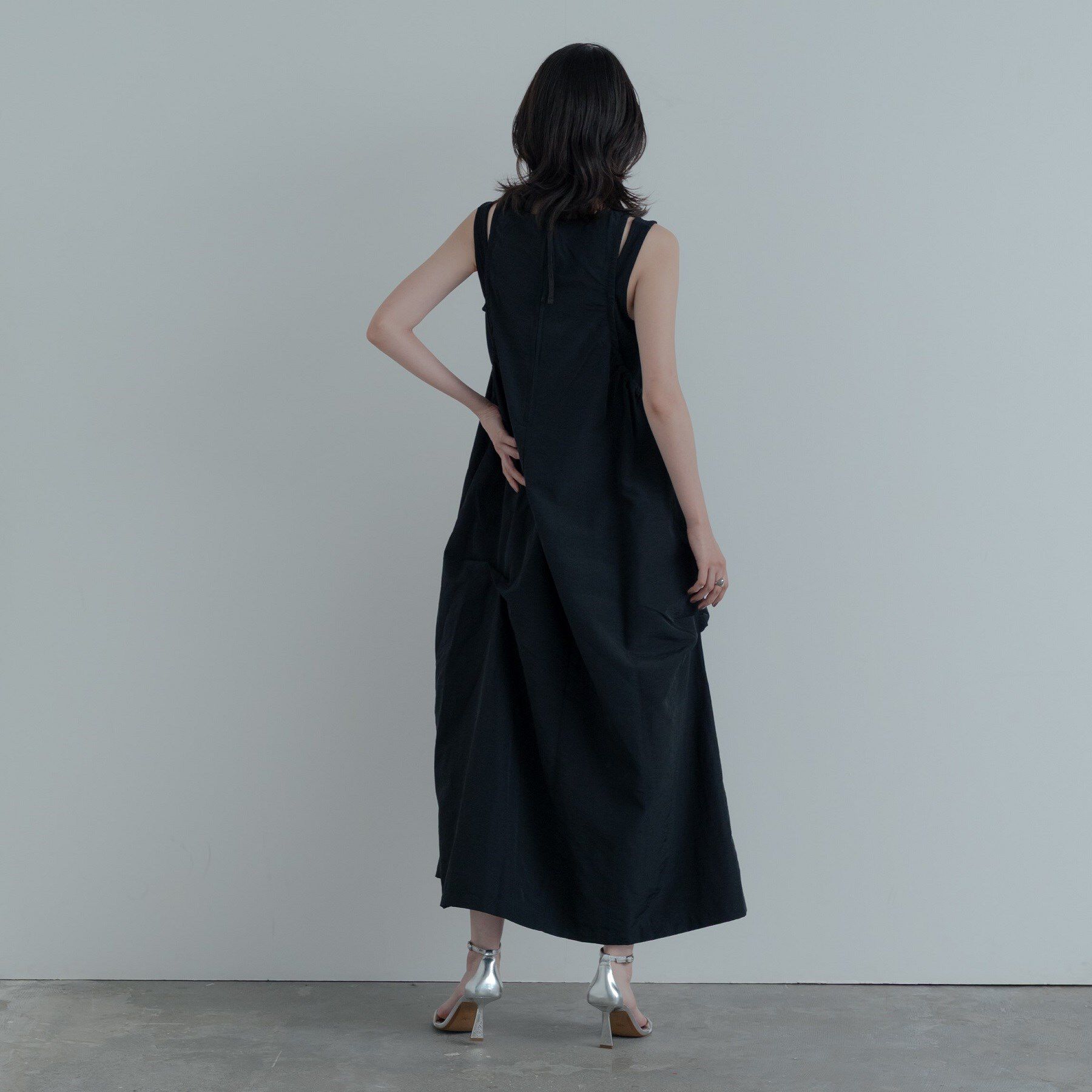 GALLEST「イレギュラータックナイロンワンピース」|ワンピース|