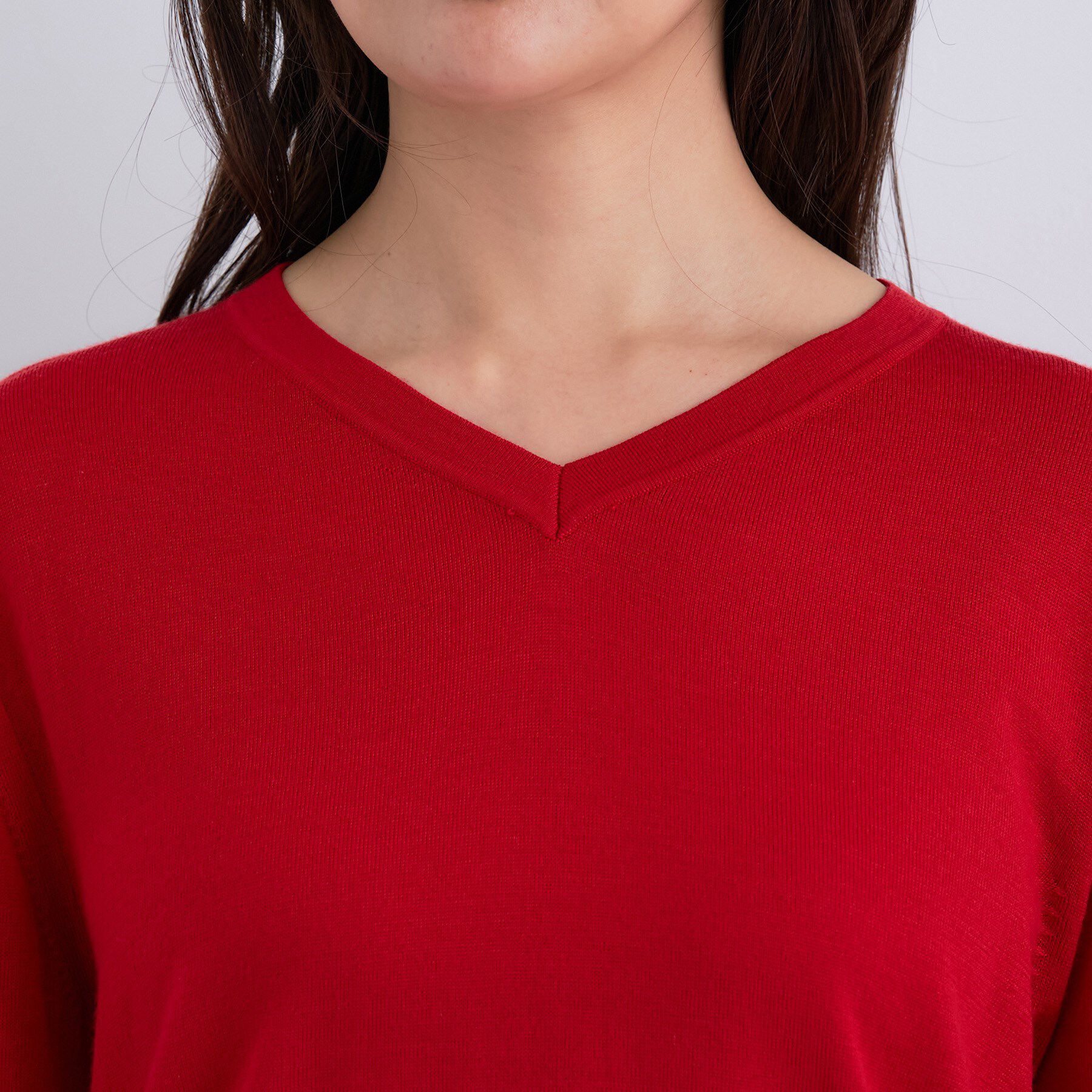 INDIVI「【洗える／毛玉になりにくい】エクストラファインウール Vネックニット」|ニット・セーター|