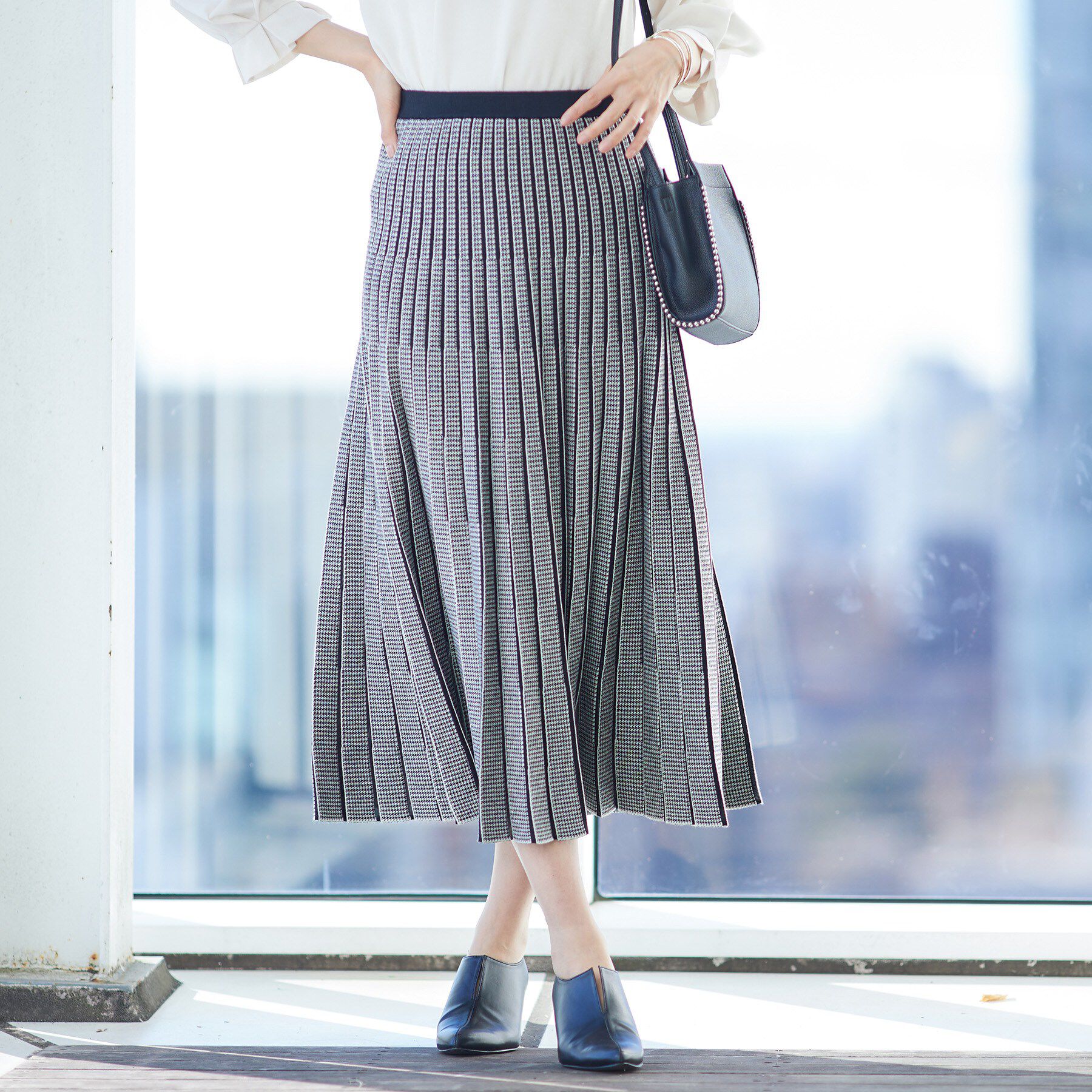 INDIVI「【洗える／SETUP可能】ジャカードニット プリーツスカート」|スカート|ブラック(519)