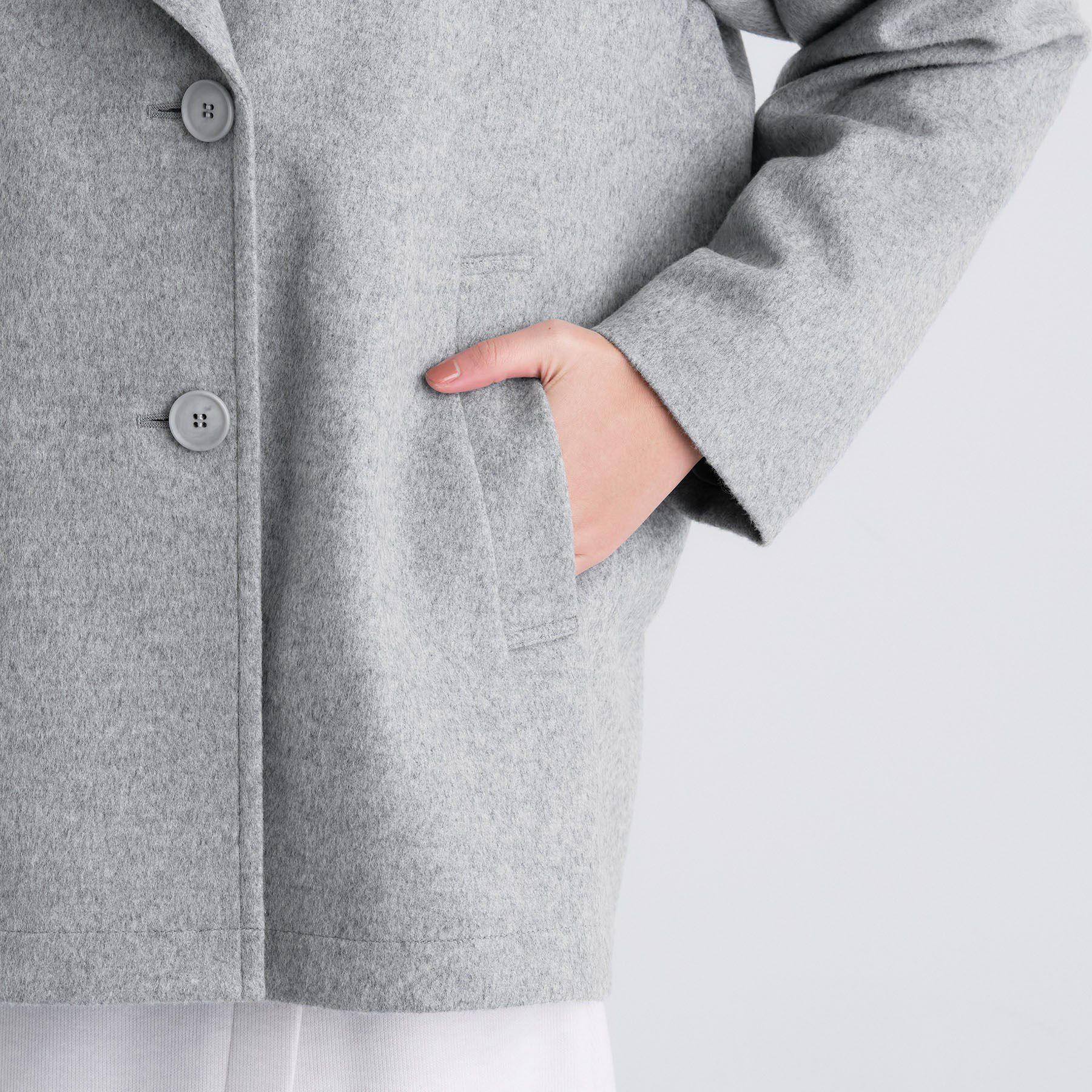 INDIVI「【軽やか／ゆったり】ウール混ショートトレンチコート」|トレンチコート|