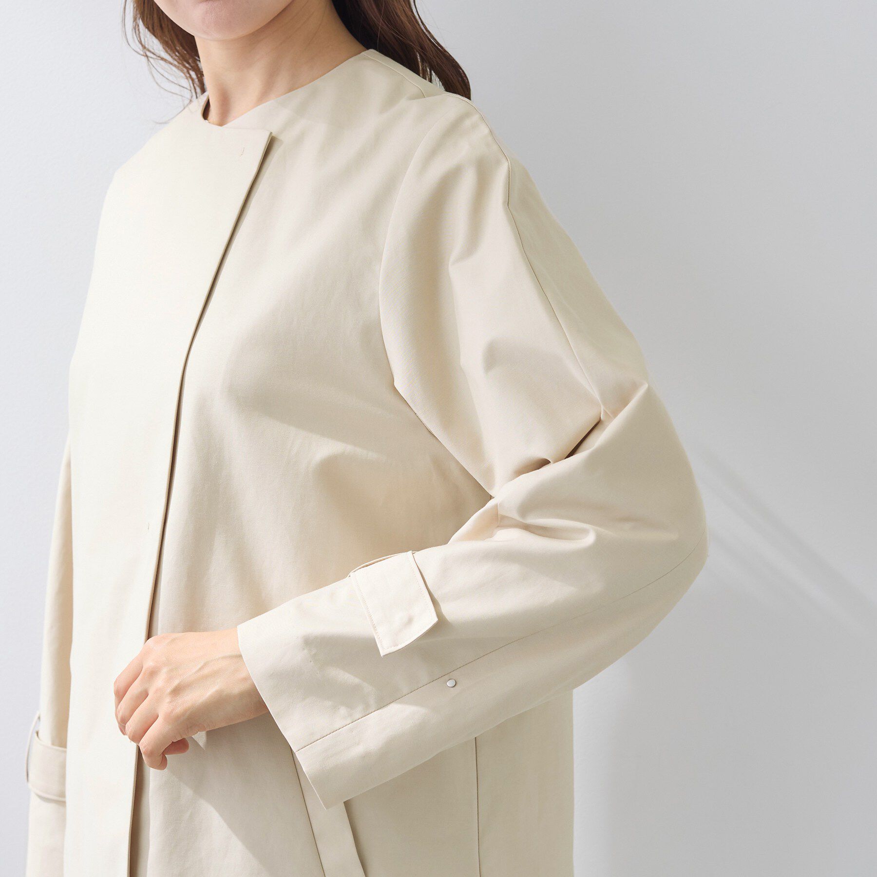 INDIVI「【撥水/軽量】ミドル丈 ミニマルトレンチコート」|トレンチコート|