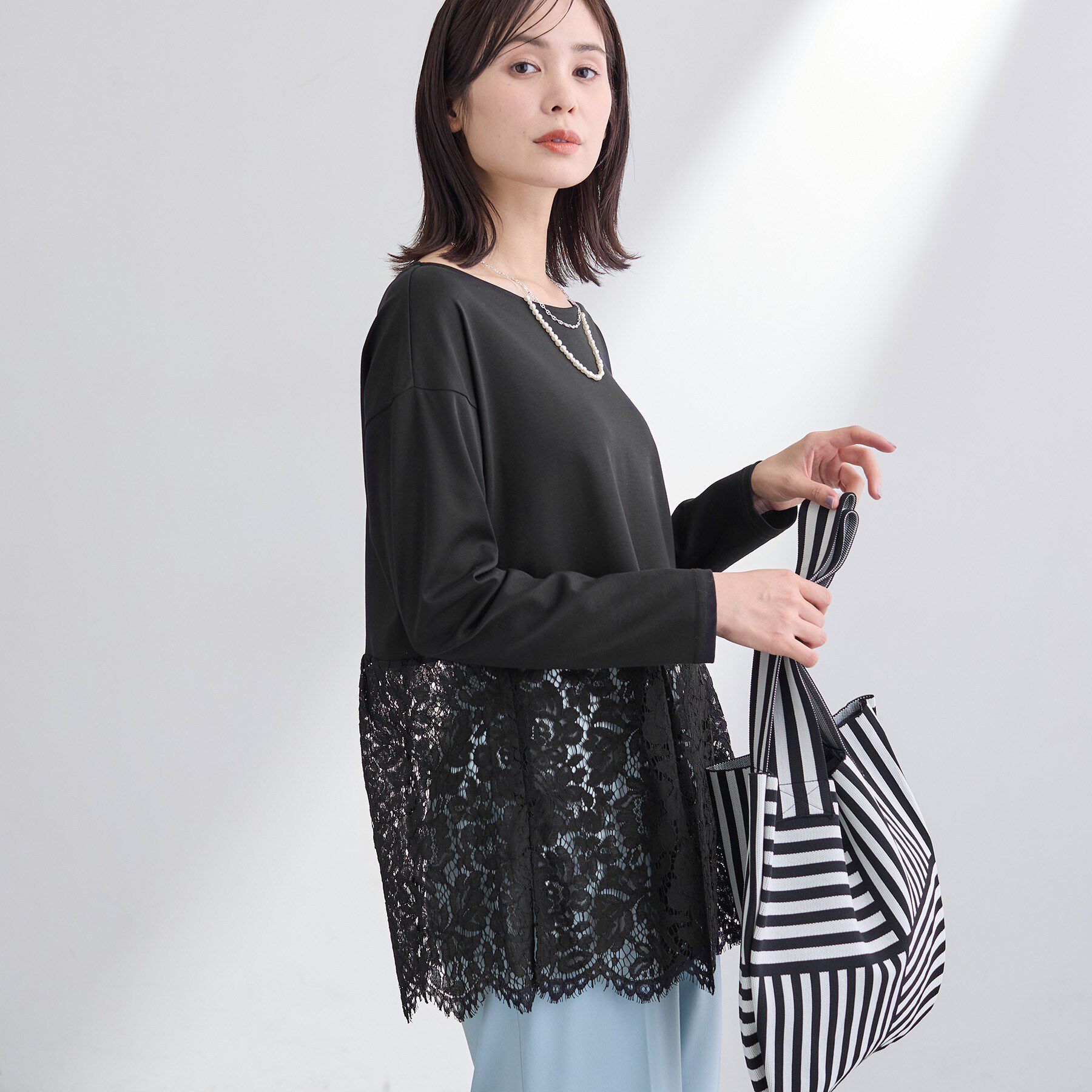 INDIVI「【洗える／レイヤードにおすすめ】レース切り替えカットソー」|Tシャツ・カットソー|ブラック(019)