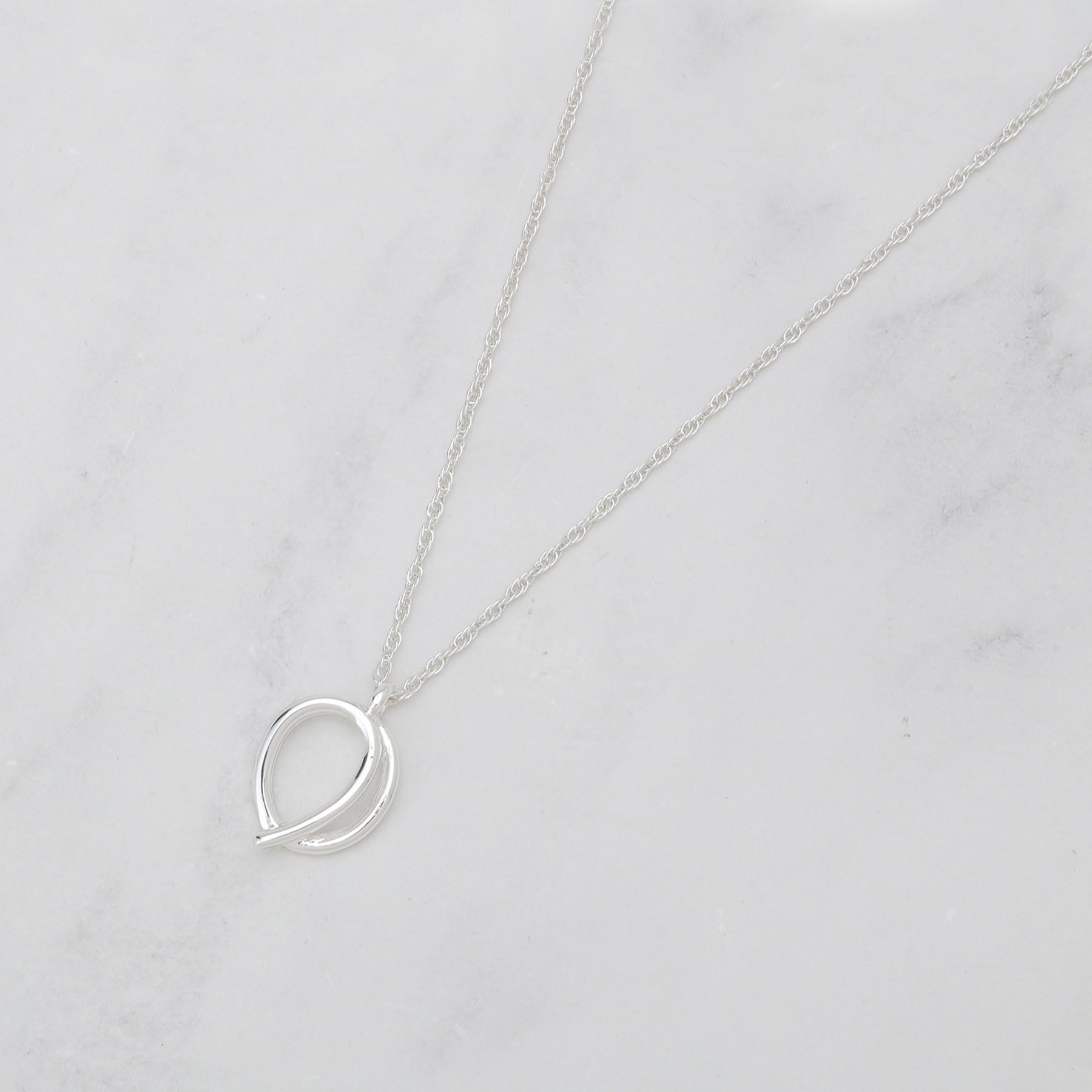 INDIVI「【選べるデザイン】スモールワントップネックレス」|ネックレス|シルバー(606)